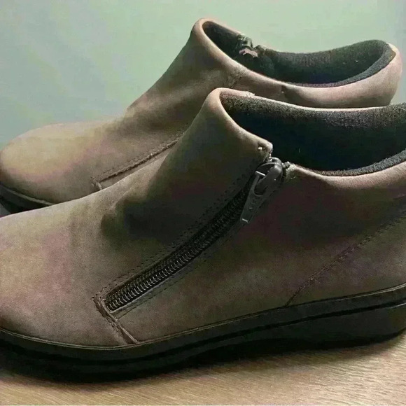 EASY SPIRIT ARIAS Women’s Ankle‎ Bootie - Picture 5 of 10